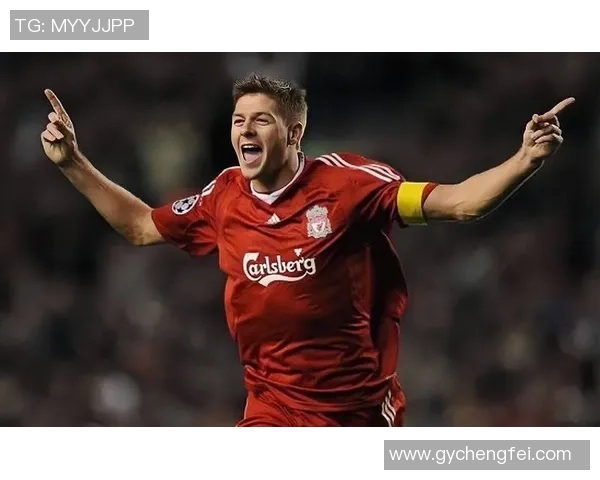 鄂姓外国足球球星的崛起与成就探索 他的传奇之路如何影响国际足坛